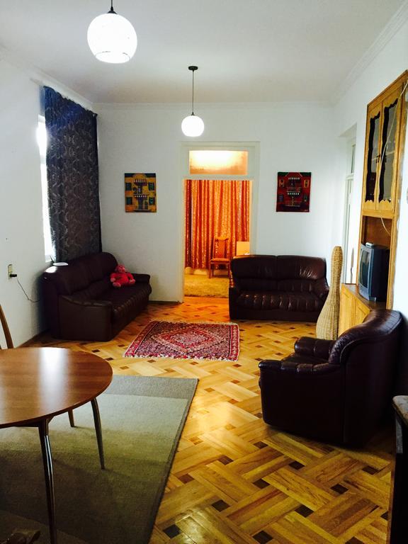 Guesthouse Natali Telavi Buitenkant foto